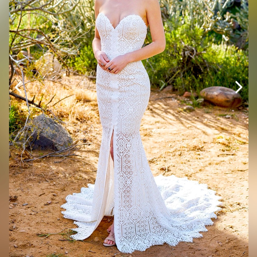 BRAND NEW Ivory Lillian West Bridal Gown - has not been worn or altered